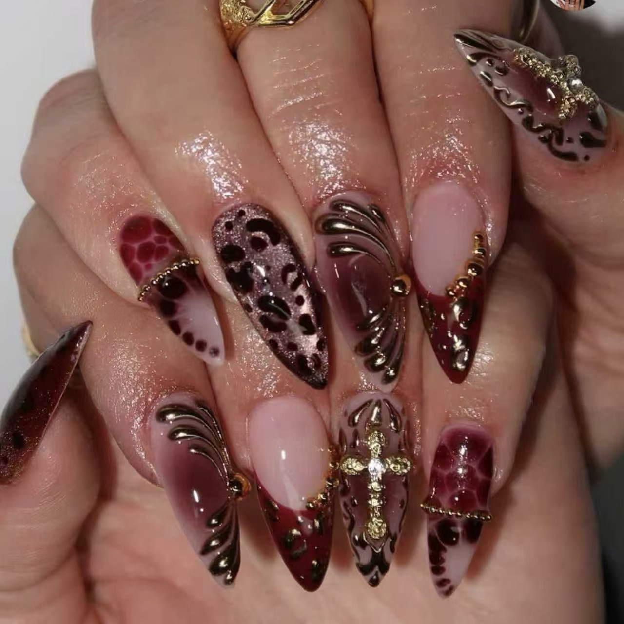 Nail Art Press On - Kadınlar için orta boy takma tırnaklar,